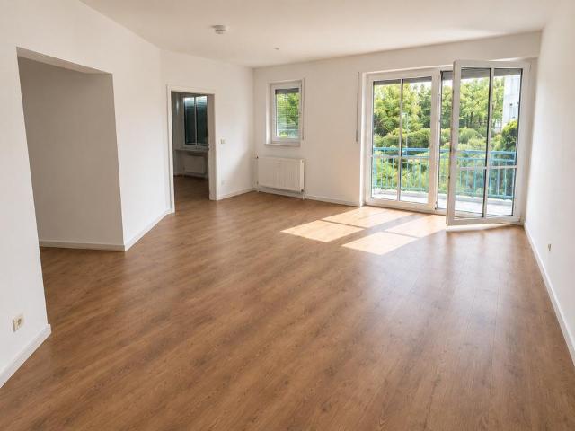 Helle frisch sanierte 2 Zimmer Wohnung in Dresden Weißig