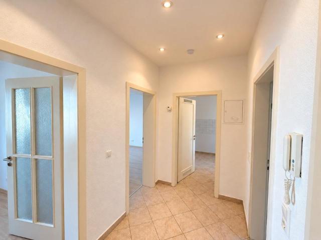 Helle frisch sanierte 2 Zimmer Wohnung in Hannover List