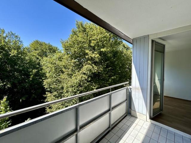 Helle, frisch renovierte 2 Zimmer Wohnung mit Loggia, zentrumsnah in Parsch