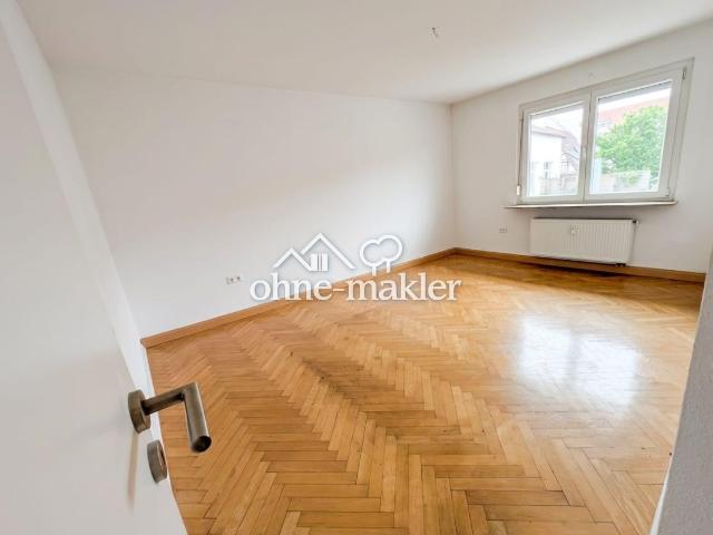 Helle frisch renovierte Innenstadtwohnung