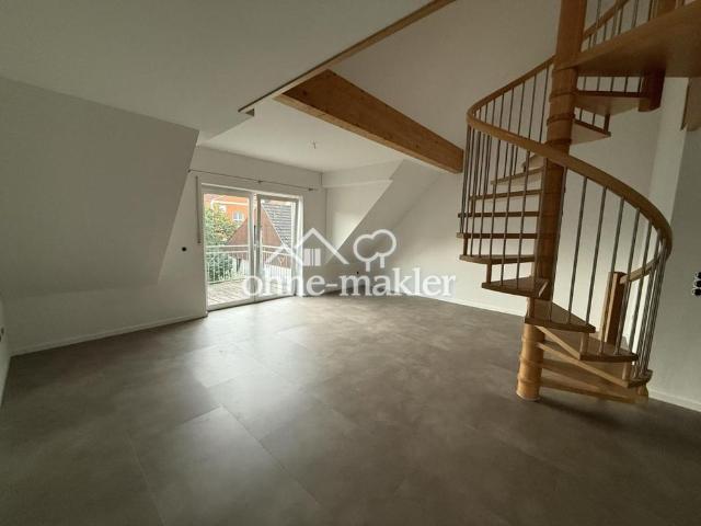 Helle Galeriewohnung mit Balkon und Blick ins Grüne in Steinweg