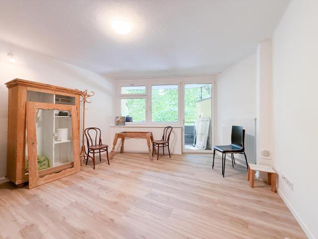 Helle Garconniere mit Balkon in Itzling