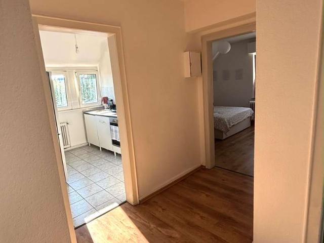 Helle gemütliche Dachgeschosswohnung in guter Lage zu vermieten