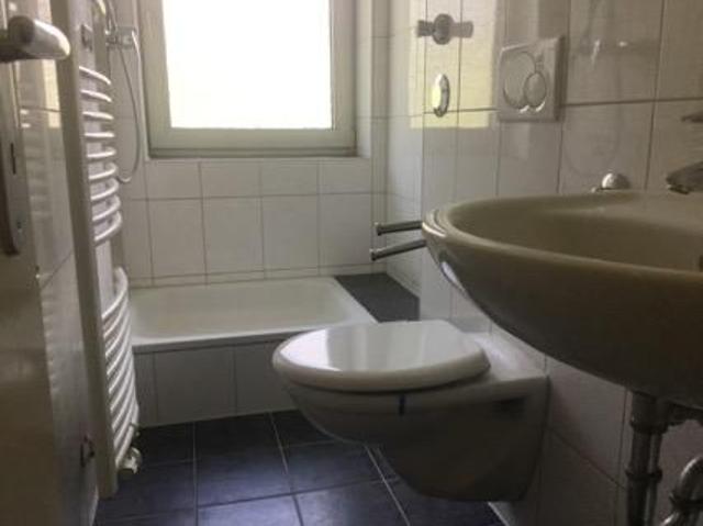 Helle, gemütliche 2 Zi. Wohnung im Erdgeschoss