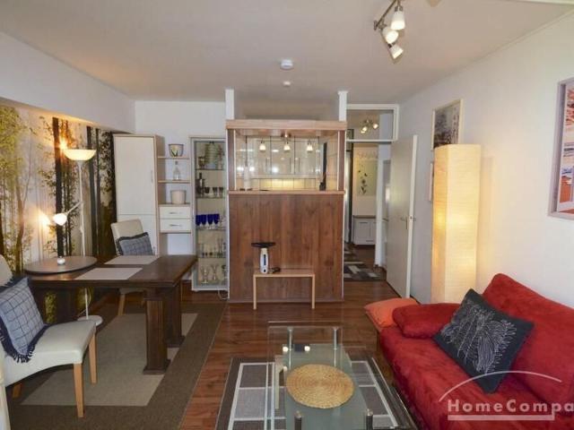 Helle, gemütliche 2 Zimmer Wohnung in Berlin Steglitz, möbliert