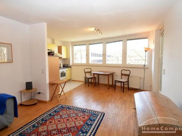 Helle & Gemütliche 2 Zimmer Wohnung in Wilmersdorf – Voll Möbliert