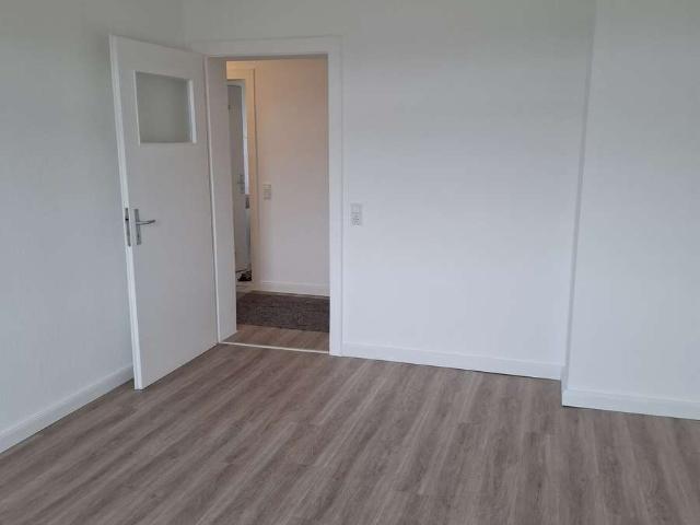 helle gemütliche 2 Zimmer Wohung in Ludwigshafen