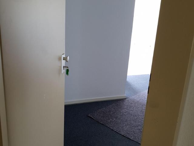 Helle gepflegte Etagenwohnung, großzügiger Schnitt