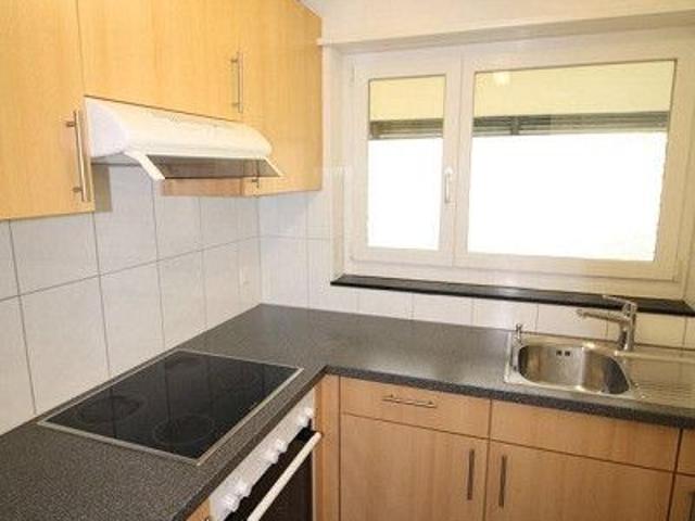 Helle, gepflegte Wohnung mit Balkon!