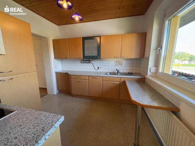 Helle, geräumige 4 Zimmer Wohnung mit Loggia und Carport St. Martin im Sulmtal