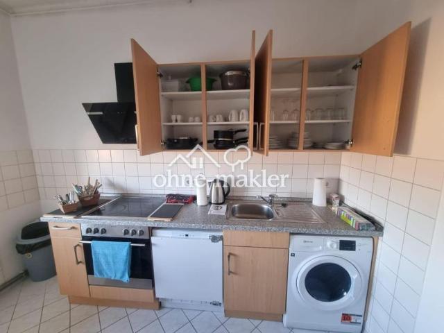 Helle, geräumige, möblierte Wohnung mit Balkon in zentraler Lage nahe U Alt Mariendorf