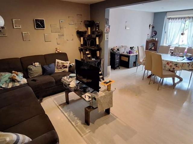 Helle große 2,5 Zimmer Eigentumswohnung mit Wohnküche