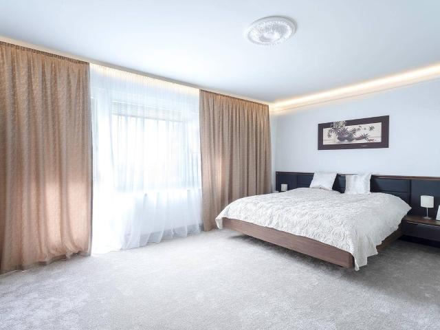 Helle, großzügige 4 Zimmer Wohnung 106 m² mit 2 Terrassen 26+17 m² in Wien Floridsdorf langfristige Vermietung