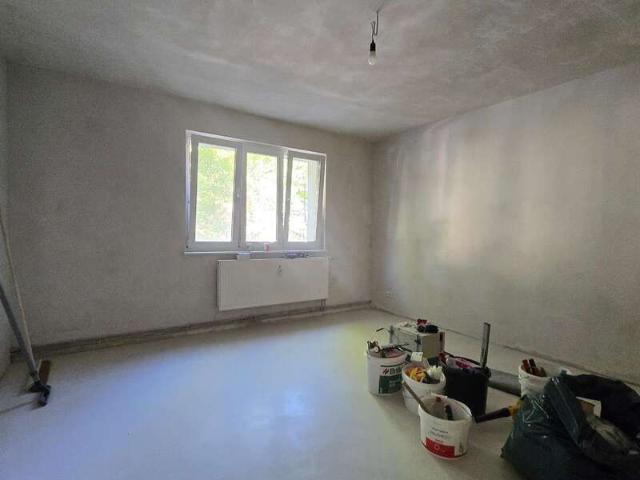 Helle, großzügige 1 Zimmer Wohnung mit viel Potenzial
