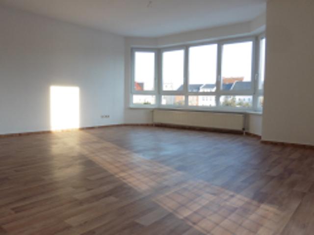 Helle, großzügige 2 Zimmer Wohnung in Rathenow
