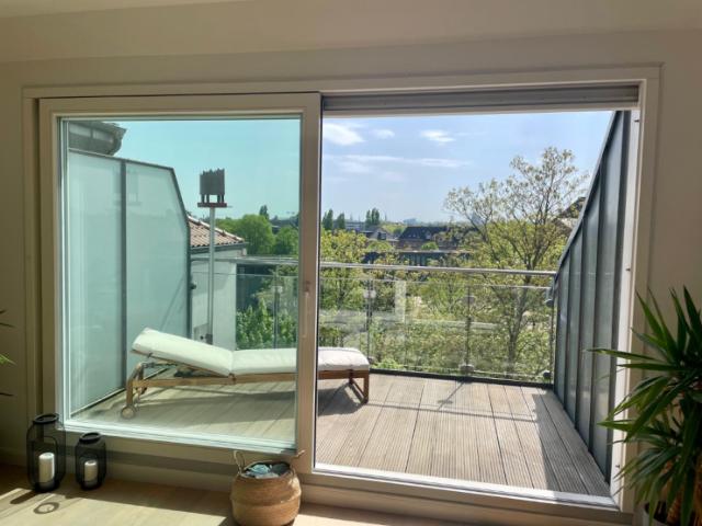 Helle, großzügige, voll möblierte 3 Zimmer Maisonette Wohnung zur Untermiete für max. 2 Monate