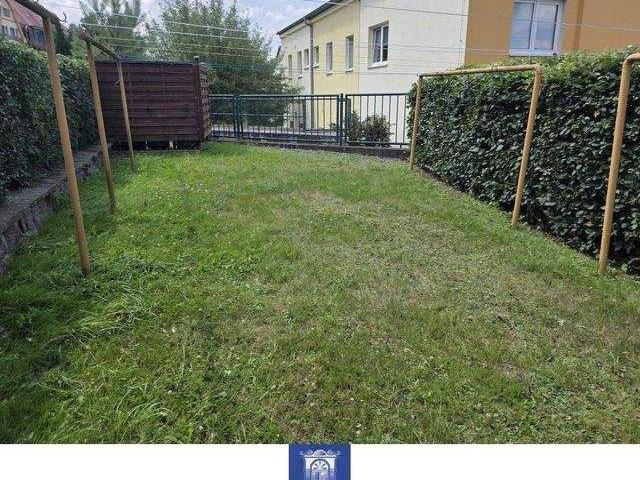 Helle großzügige Wohnung mit Balkon und Tageslichtbad mit Wanne!