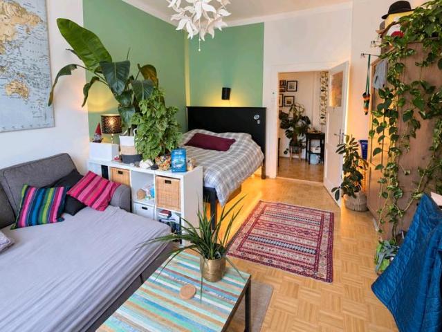 Helle, hochwertig möblierte Wohnung zur Zwischenmiete, zentral