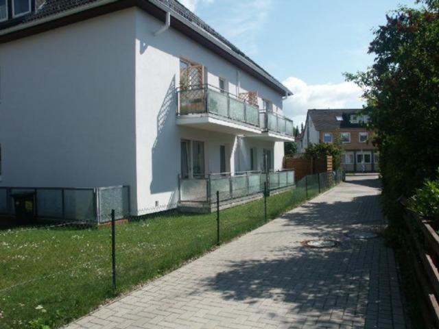 Helle Maisonette Wohnung in ruhiger Lage mit Einbauküche, 2 Balkonen und PKW Stellplatz