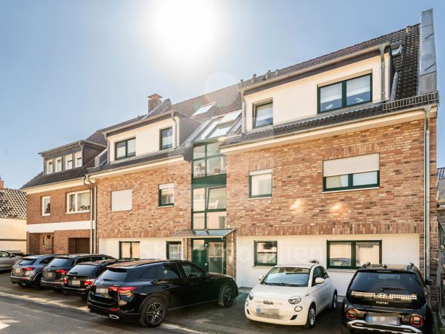 Helle Maisonettewohnung mit sonnigem Balkon und Stellplatz!