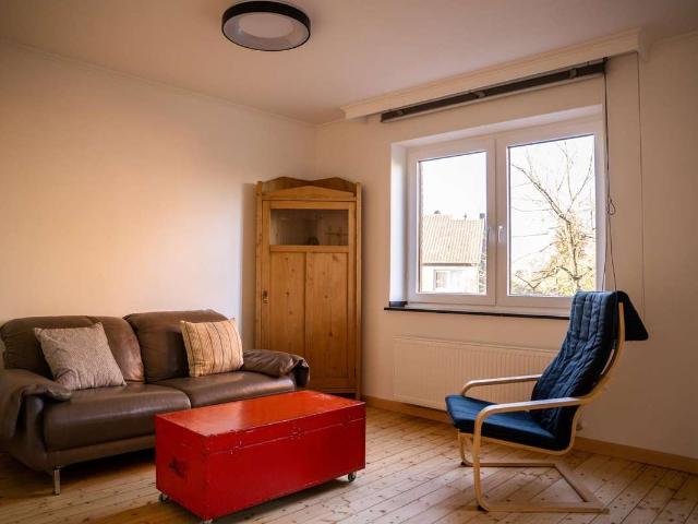 Helle möbilierte 2 Zimmer Wohnung in Aachen Haaren