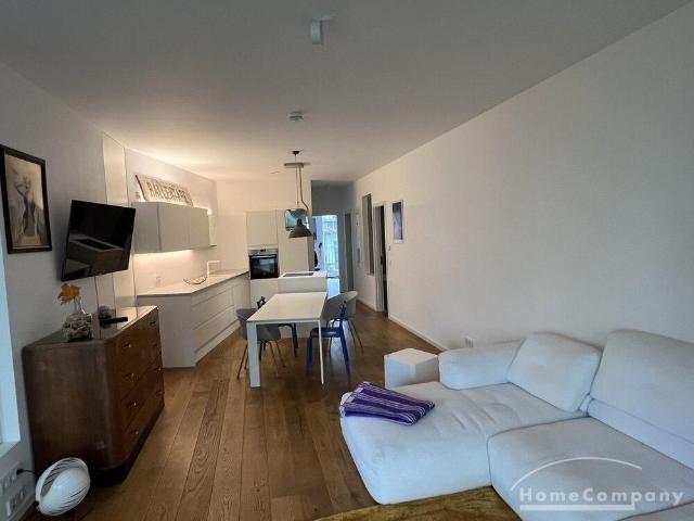 Helle, möblierte 3 Zimmer Wohnung mit zwei Balkonen im Herzen von Berlin Mitte