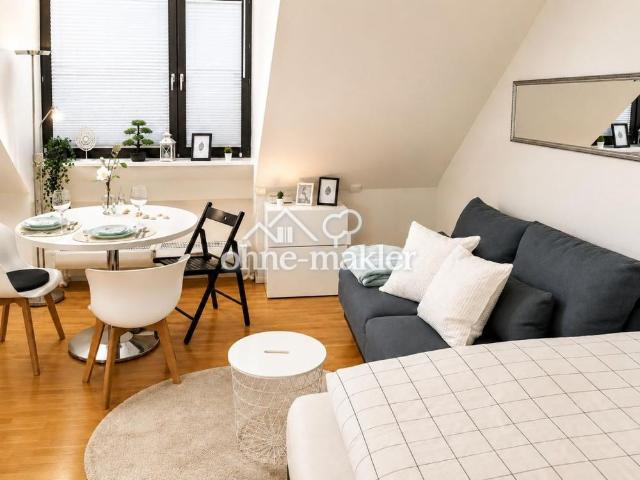 Helle möblierte 1 Zimmer Dachgeschosswohnung in München Trudering