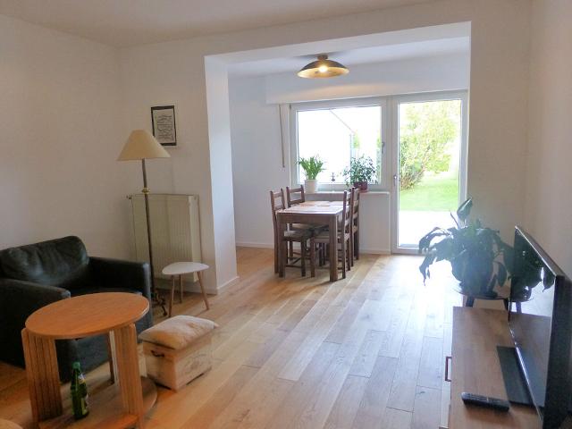 Helle möblierte 2 Zimmer Wohnung mit Infrarotsauna & großer Terrasse in Bocklemünd – zeitwohnen.de