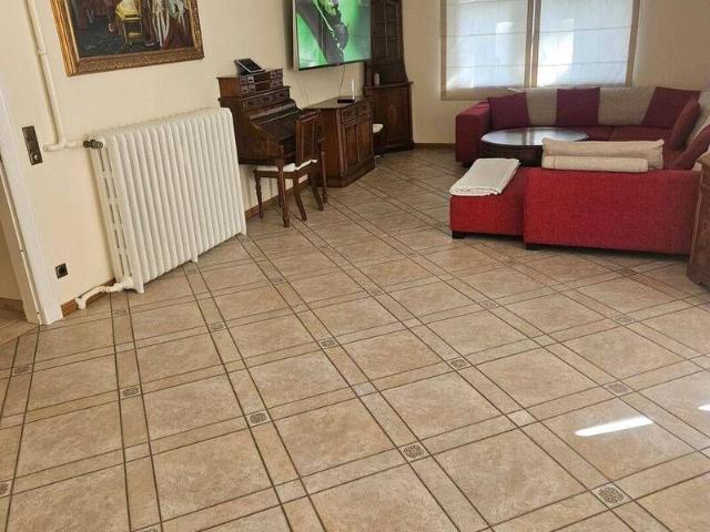 Helle möblierte Wohnung in Schlachtensee