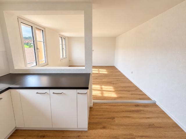 Helle, modern 3,5 Zimmer Wohnung mit viel Wohnkomfort