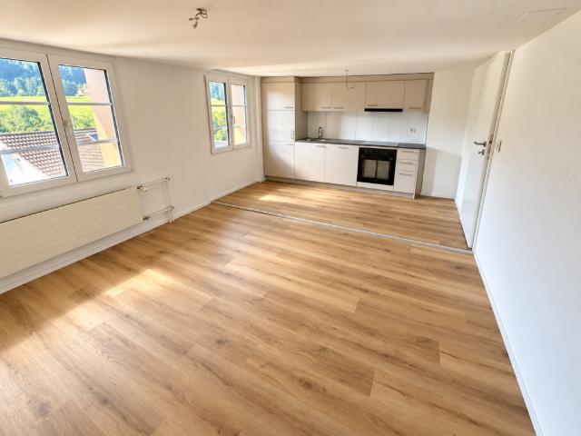 Helle, modern 3,5 Zimmer Wohnung mit viel Wohnkomfort