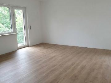 Helle, moderne u. große Wohnung in bester Lage
