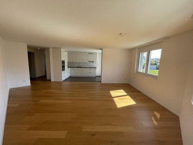 Helle, moderne Wohnung an ruhiger Lage