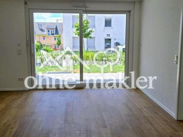 Helle, moderne 2 Zimmer Neubauwohnung mit Garten