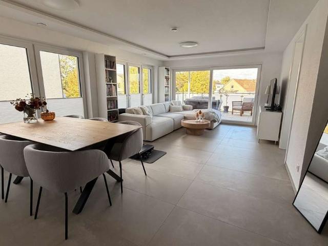 Helle & moderne 2 Zimmer Wohnung in zentraler Lage von Gütersloh mit Balkon