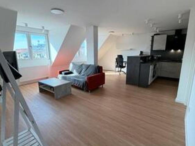Helle, moderne 2 Zimmer Wohnung mit Einbauküche ab 01.12