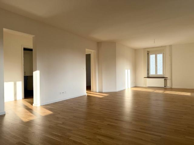 Helle & moderne 3.5 Zi. Wohnung im Zentrum