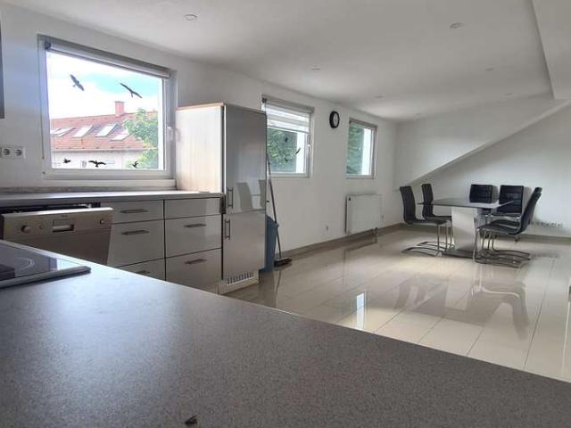 Helle, moderne 3,5 Zimmer Whg
