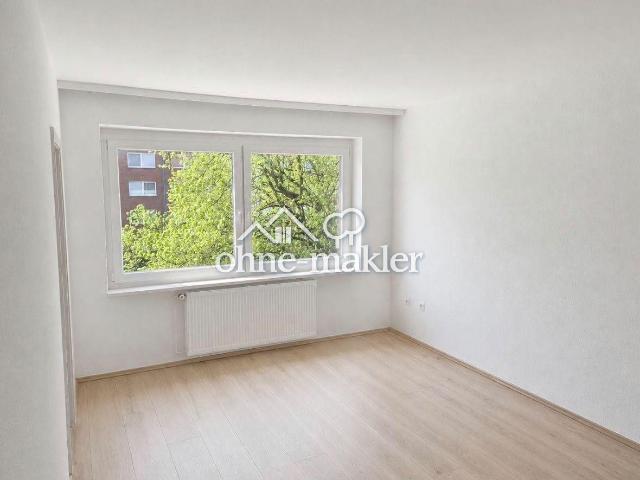 Helle, modernisierte 1 Zimmer Wohnung mit separatem Küchenraum in Krefeld Benrad