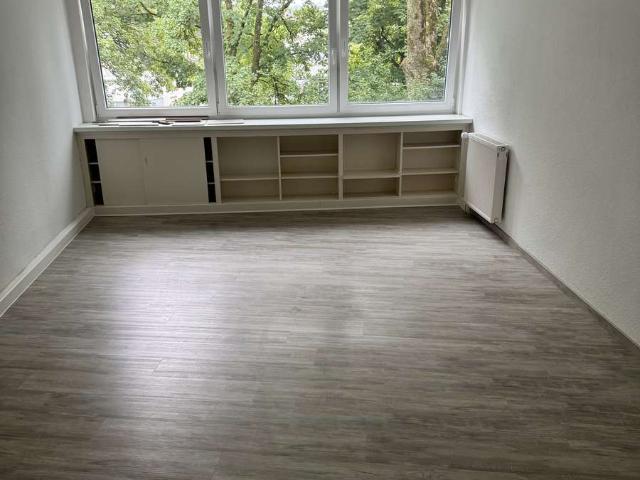 Helle, modernisierte 3 Zimmer Wohnung mit Gartennutzung in Lüdenscheid