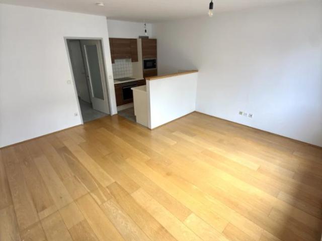 HELLE, NEUWERTIGE 2 ZIMMER MIETWOHNUNG NAHE U4 MARGARETENGÜRTEL UND STRASSENBAHN 6/18 – MIT VOLLAUSGESTATTETER KÜCHE, KELLERABTEIL + GARAGENPLATZ ZUMIETBAR!