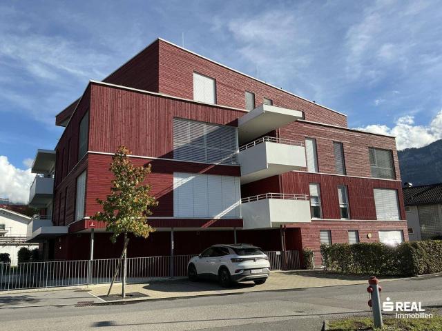 Helle, neuwertige 3 Zimmer Wohnung in begehrter Lage