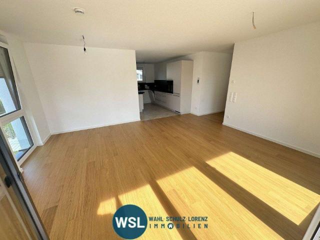 Urbanes Wohnen Moderne 2 Zimmer Wohnung mit EBK, Tageslichtbad, Balkon und Tiefgaragenstellplatz