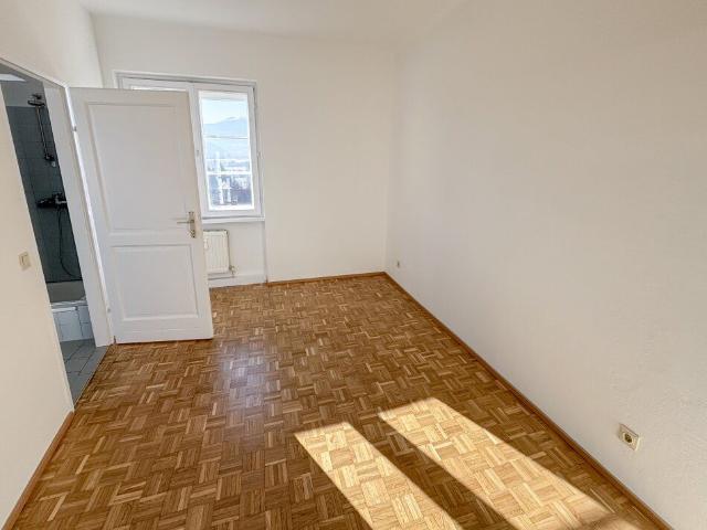 Helle, neu sanierte Wohnung