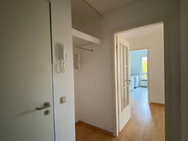 Helle Neubauwohnung mit Balkon in Johannisthal