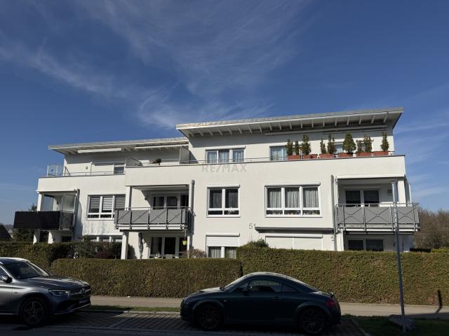 Helle Penthouse Wohnung mit Weitblick, Aufzug und großzügiger Dachterrasse in Eislingen!
