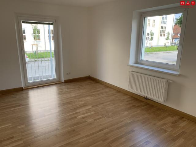 Attraktive 3 Zimmer Erdgeschosswohnung mit heller Raumaufteilung und frischer Sanierung besondere Ausstattungsdetails und sofort bezugsfertiger Komfort machen dieses Zuhause besonders!