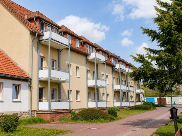 Helle Räume und ein Balkon zum Entspannen