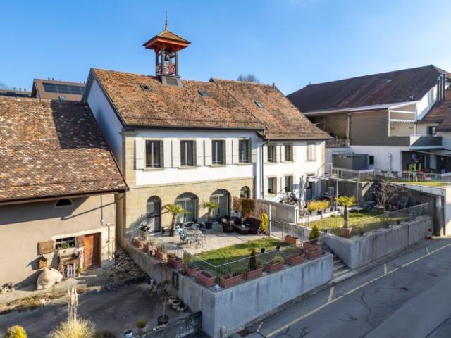 Helle Räumlichkeiten in einem charmanten Dorf, 10 Minuten von Morges entfernt