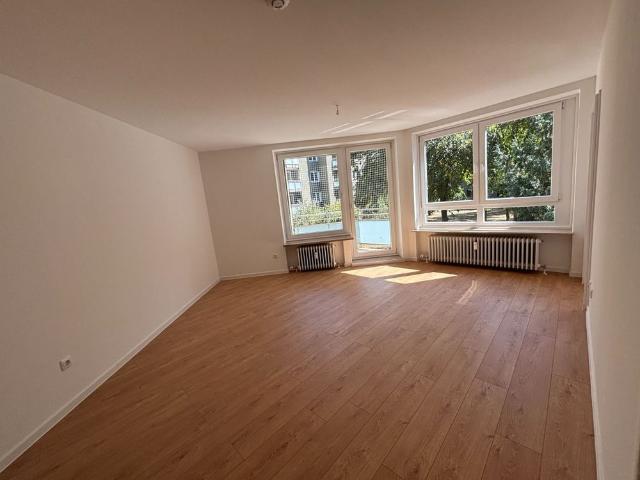 Helle, renovierte 1,5 Zimmer Wohnung im Univiertel